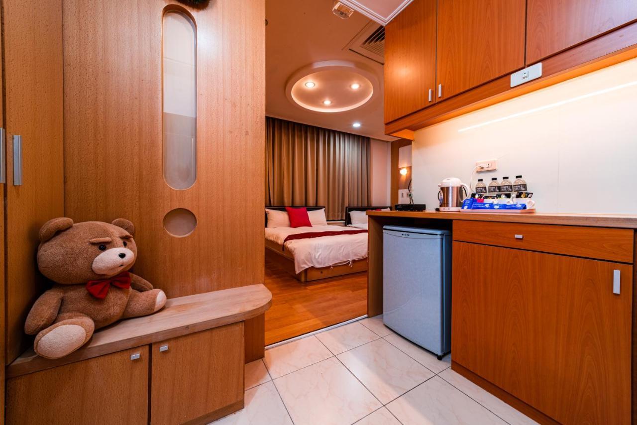 85 Leisurely Hotel Kaohsiung Exterior photo